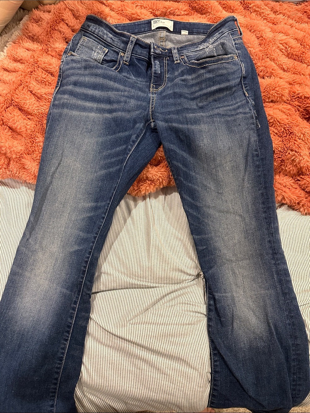 BKE Straight Leg Women's Jeans in Dark Blue Wash